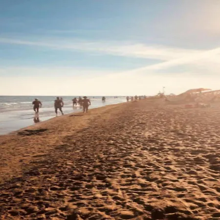 Two Storey Terraced House In A With A Pool Apartament *